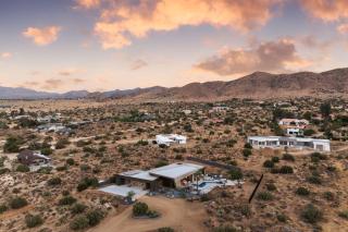 Sandstone by Fieldtrip Modern w Pool Views - Yucca Valley - 8