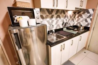 Homey 2br Apt 4 in Makati City - Manila - 9
