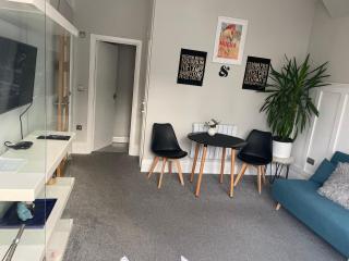 Lancaster Entire Studio - Brighton & Hove - 7