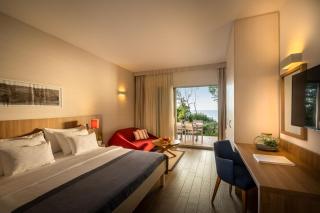 Isabella Island Hotel & Villas - 4