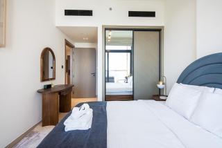 Binghatti Emerald, JVC- Charming 1-BR Apartment - Dubai - 7