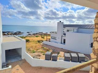 Africa Sun Beach Villa - St Helena Bay - 4