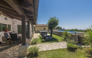 Villa Ana Rita for 6 people - beautiful rustical villa with heated pool & jacuzzi in Central Istria - 1