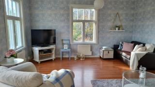 Villa and cottage by the sea - - 6