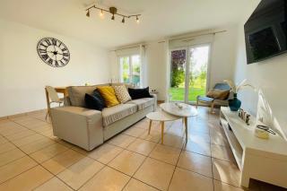 Beautiful renovated house in a residential area - 9