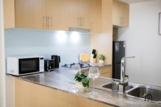 Entire 2 bedroom in the heart of Wolli Creek - Sydney - 8