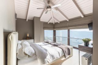 Deluxe Villa by White Hills Outdoor Hot Tub - 5