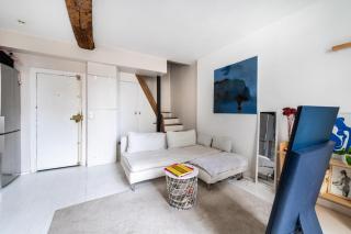 Stylish 1BD Duplex - Stunning Views near Louvre - Parijs - 3