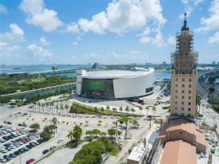 La Terrasse by VIAC - Luxury Bay View Studio with Balcony 29th Floor Miami - 6