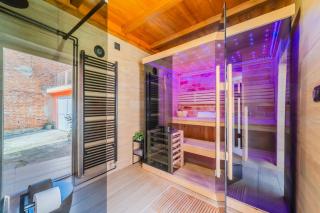Countess House with Jacuzzi and Sauna - Happy Rentals - 8