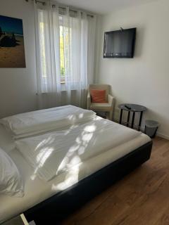 Hotel und Restaurant Zeus - Wolfsburg - 9