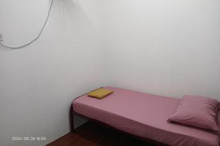 NR Guest House - Kangar - 4