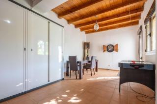 Two-Story Rural Home in Soria -with BBQ & GameRoom - - 8