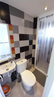 Alvito Guest House - Comfortable room with private bathroom - Lissabon - 2