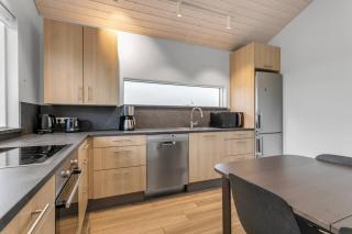 3BR Fishing Cabin with Hot Tub - Reykholt - 4