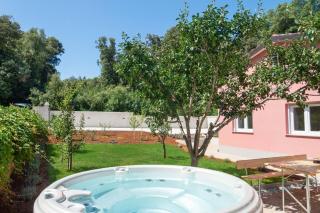 Holiday Home Hana-Stunning peninsula- with Hot Tub - 0
