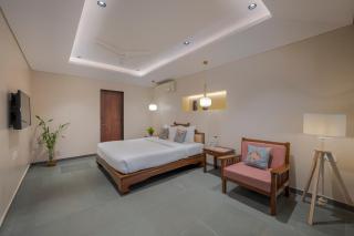 SaffronStays Red Brick House, Panchgani - rustic villa with huge lawn and terrace - Panchgani - 5