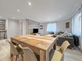 Grand Salon Cosy, proche centre Dijon & garage 2p - 0