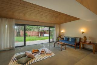 SaffronStays Red Brick House, Panchgani - rustic villa with huge lawn and terrace - 8