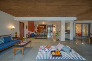 SaffronStays Red Brick House, Panchgani - rustic villa with huge lawn and terrace - Panchgani - 6
