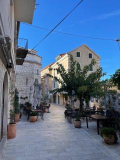 Apartments Kalalarga Deluxe- city centre&balcony - Makarska - 8