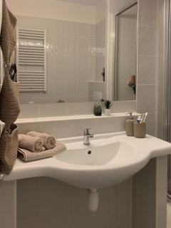Modern apartment - Prague - 3