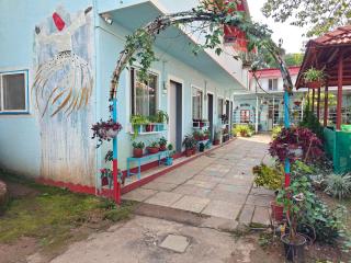 Tabletop Boutique Resort - Panchgani - 4