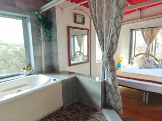 Tabletop Boutique Resort - 2