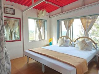 Tabletop Boutique Resort - Panchgani - 2