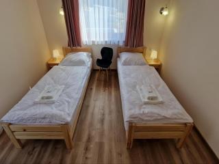 Holiday home with pool for 10 people, Iwierzyce - Iwierzyce - 2