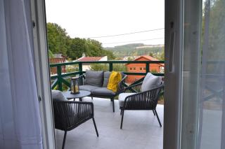Kobra House - 1
