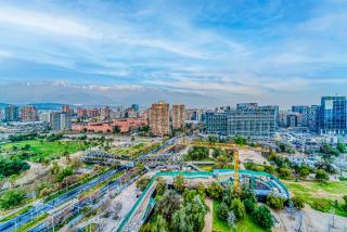 Citadel View 2BR Balcony & Parking - Santiago - 7