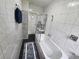 Exklusives und helles Erdgeschoss-Apartment No 4 im Zentrum von Kassel, schnelles 1Gbit Internet, Geschirrspüler, Boxspringbetten - - 5