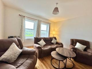 Relax in Spacious Style with Stunning Views- Drim Cottage - 9