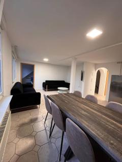 Helle 80qm Wohnung mit weitem Ausblick - - 7