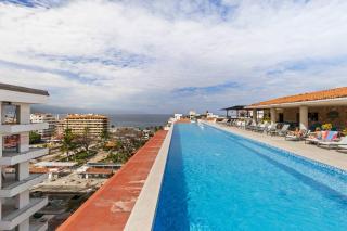 Luxury RZ Condo 1 Block From Beach! - 4