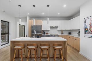 Luxury in The Gulch with Patio Pool Walk to Broadway - 9