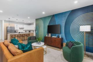 Luxury in The Gulch with Patio Pool Walk to Broadway - 1
