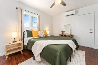 Village House - Hot Tub, Pool, walk to shops - Joshua Tree - 1