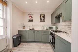 Sunny 1-Bedroom Flat Near the Waves of Brighton Beach - Brighton & Hove - 6