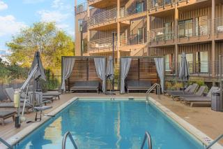 Luxury in The Gulch with Patio Pool Walk to Broadway - 8