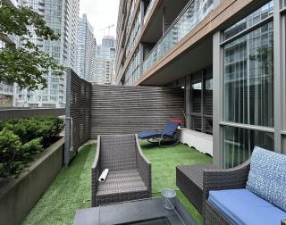 1Bdrm plus den with 2 real beds plus sofabed & Terrace & parking - 5