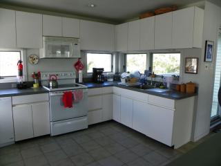 5 Bedrooms On Private Lane! - 6