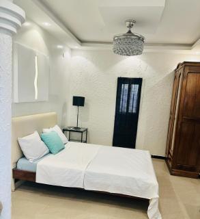 Rooftop Studio with Private Sun Terrace - 4