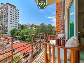 Amazing 1 BR Condo in Romantic Zone - Rooftop Pool - Puerto Vallarta - 6