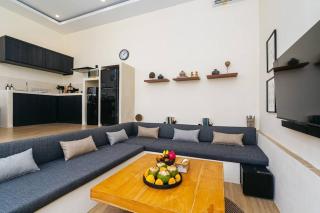 Umajana - 9 Min To Beach, Private Oasis with Skyline Perch - Canggu - 3