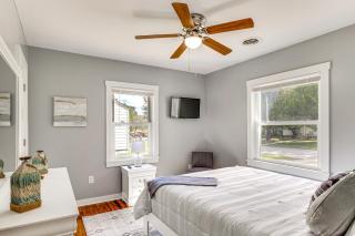 3 Mi to Camp Lejeune Home with Fire Pit and Grill! - Jacksonville - 4