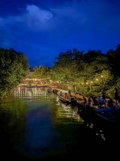 Bella's Backpackers Hostel - 6