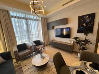 Modern & luxury apartment with Seaview balcony - Manama - 4