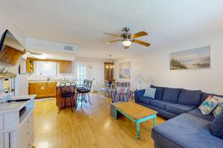 Gulf Highlands - White Sandy Getaway - Panama City Beach - 9